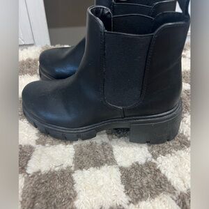 Women’s Soda boots